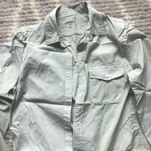 Save Khaki United Large Summer Weight Button Down